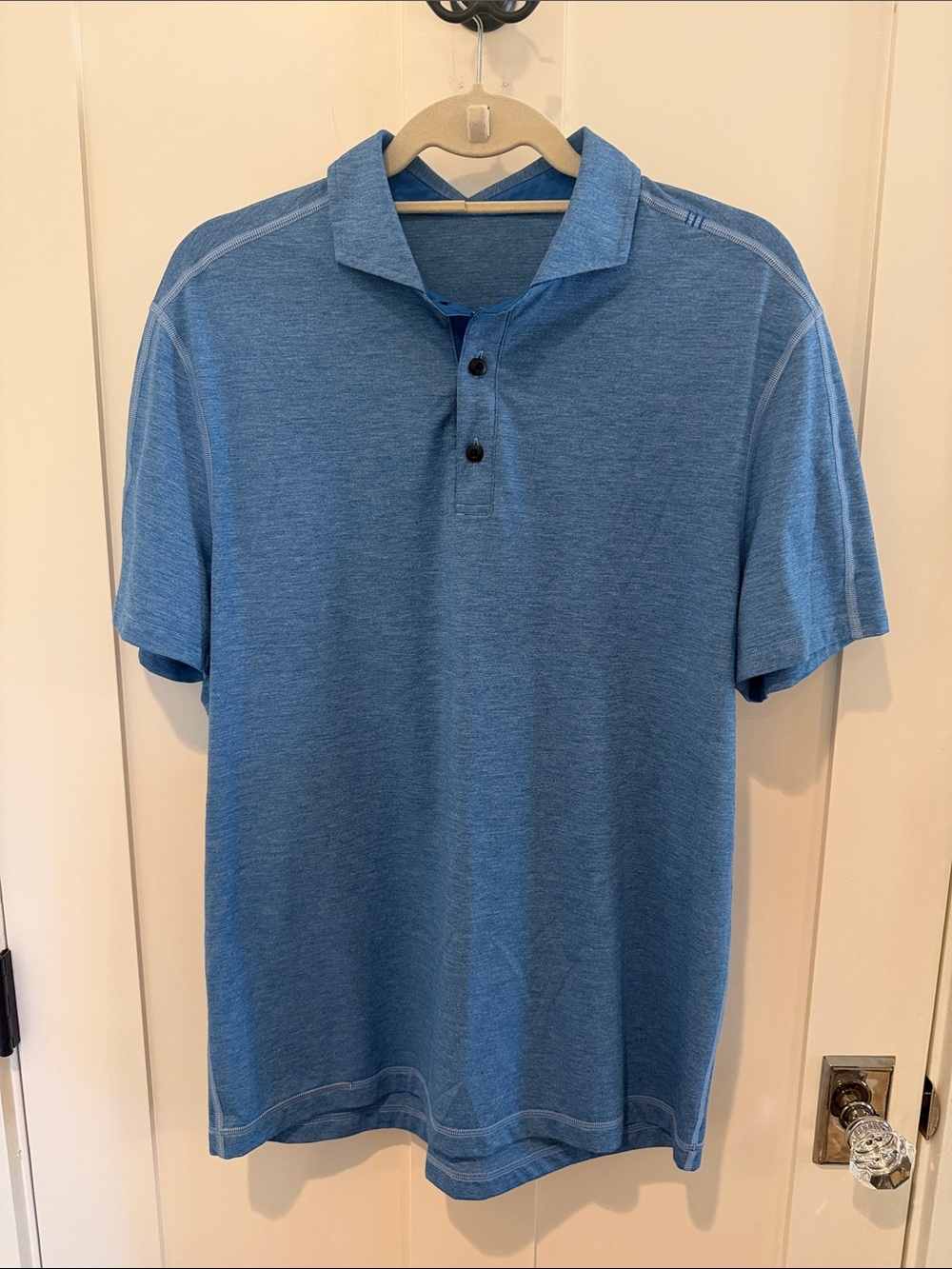 Men's LULULEMON never worn Blue Short-Sleeve Polo Shirt - large